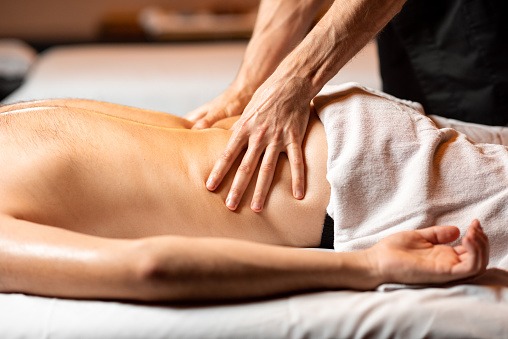 Sports massage therapy session for muscle recovery in Oxfordshire